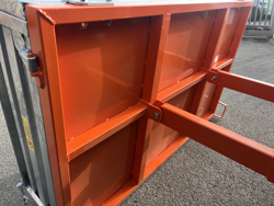 cassoncino ribaltabile per transporto merci col trattore mod t 1400