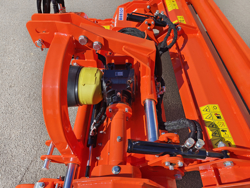 trinciatrice serie pesante spostabile universale a mazze per trattore gorilla 200