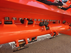 trinciatrice serie pesante spostabile universale a mazze per trattore gorilla 220