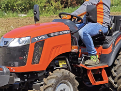 trattore agricolo tafe 6028