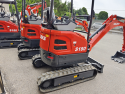 miniescavatore compatto s180