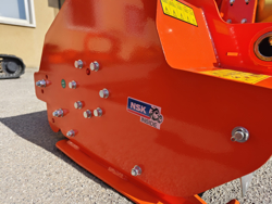 trinciatrice a mazze con spostamento idraulico per trattrice mod cervo 200