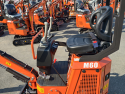 miniescavatore compatto m60