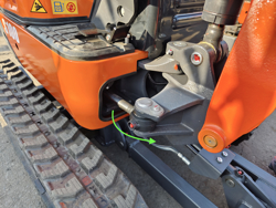 miniescavatore compatto motore kubota s100