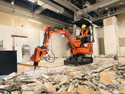 miniescavatore compatto e110