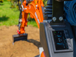 miniescavatore compatto e120