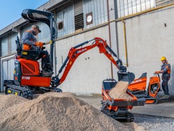 miniescavatore compatto motore kubota s100
