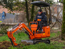miniescavatore compatto m90se