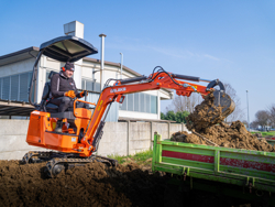 miniescavatore compatto m90se