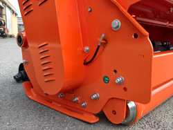 trinciatrice a mazze con spostamento idraulico per trattrice mod cervo 200