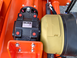 trinciatrice a mazze con spostamento idraulico per trattrice mod cervo 220