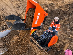minidumper motore kubota m8000